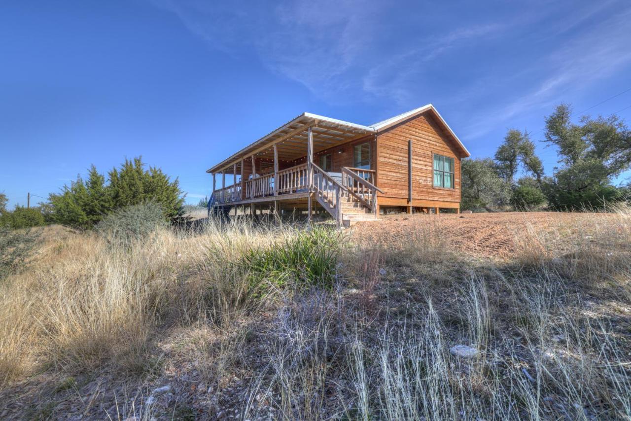 Rocky Ridge Cedar Cabin With Hot Tub & Amazing Views Crabapple Екстериор снимка